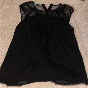 black lacy tank top